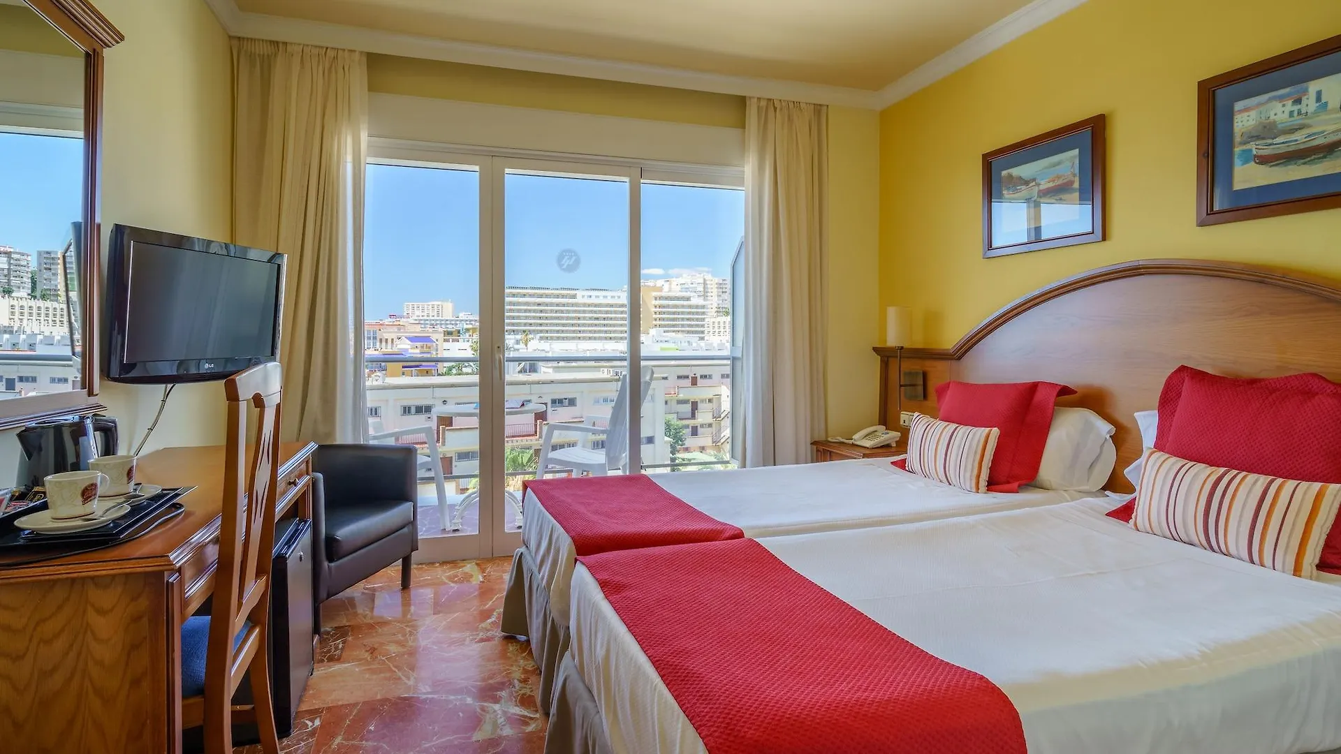 Hotel Isabel Торремолинос 4*,